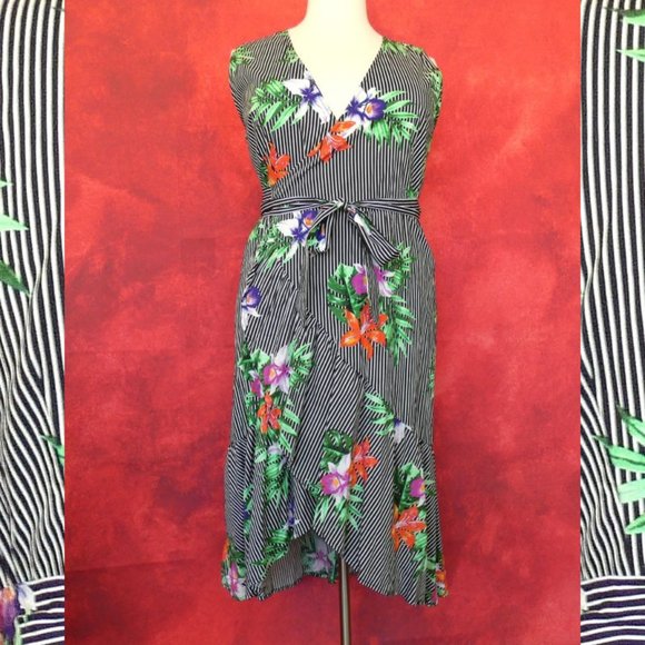Who What Wear Dresses & Skirts - NWT Who What Wear Ruffled Hi Low Wrap Dress XXL